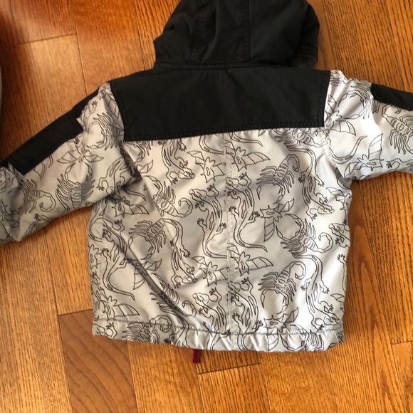 2T boys winter coat - Picture 3 of 3